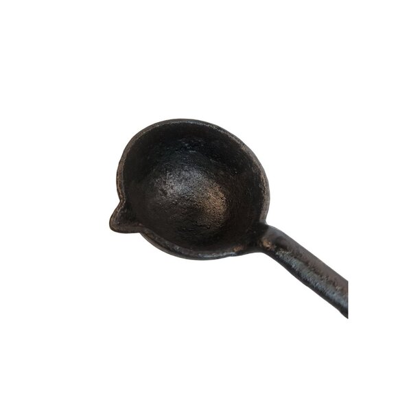 Vintage Cast Iron Ladle 14" Black Pouring Spout Handle Primitive Cookware - Picture 2 of 11